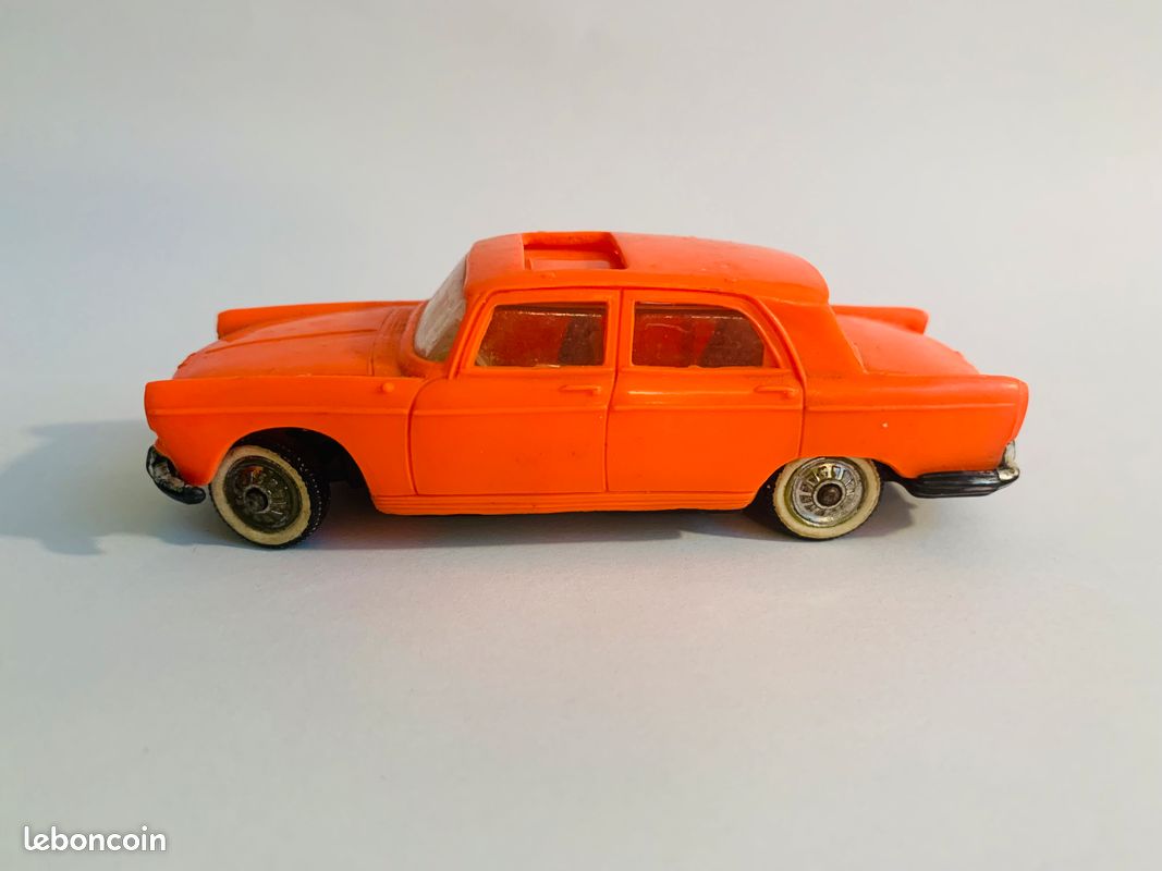 PEUGEOT 404 ROUGE ET CARAVANE HENON NOREV Boutique Loisir et Collection