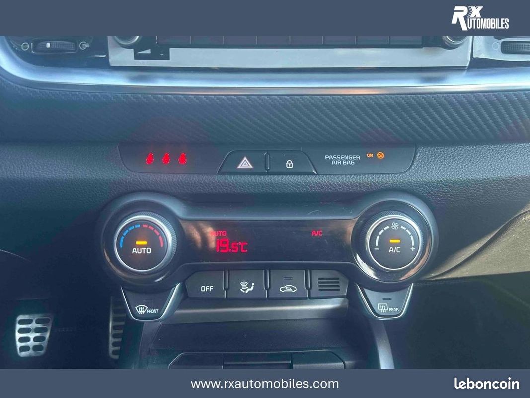 KIA Stonic 1.0 T-GDi 120 ch MHEV BVM6 GT Line (image 16)