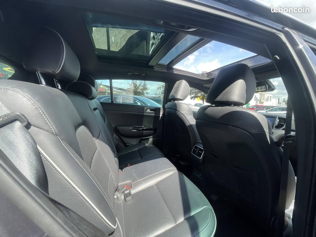 Kia Sportage IV 1.7 CRDi 141ch ISG GT Line 4x2 DCT7 GARANTIE NATIONALE 12 MOIS (image 9)