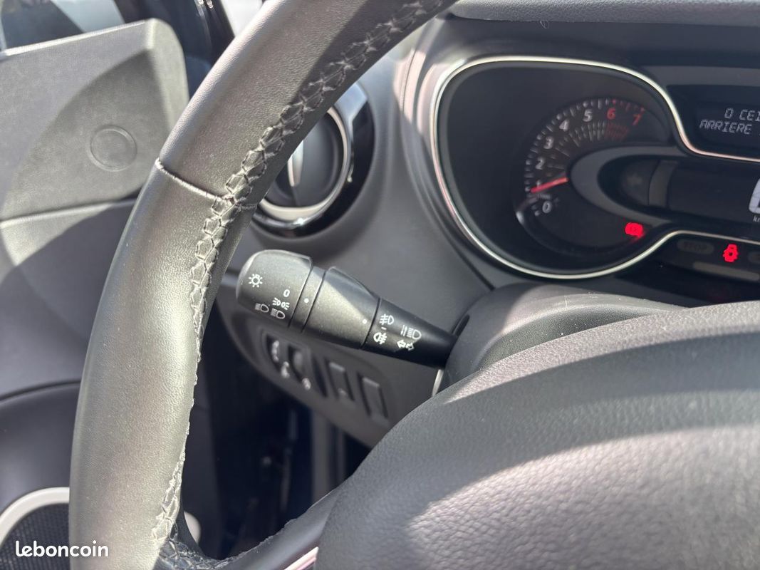 RENAULT CAPTUR 0.9 Energy TCe 90 ch Business (image 17)