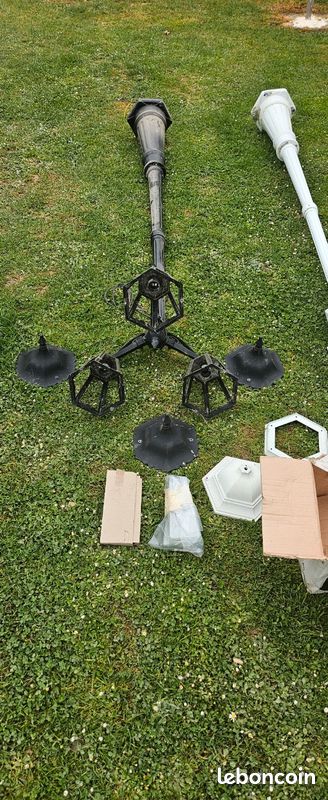 Lampadaire simple et triple têtes (image 3)