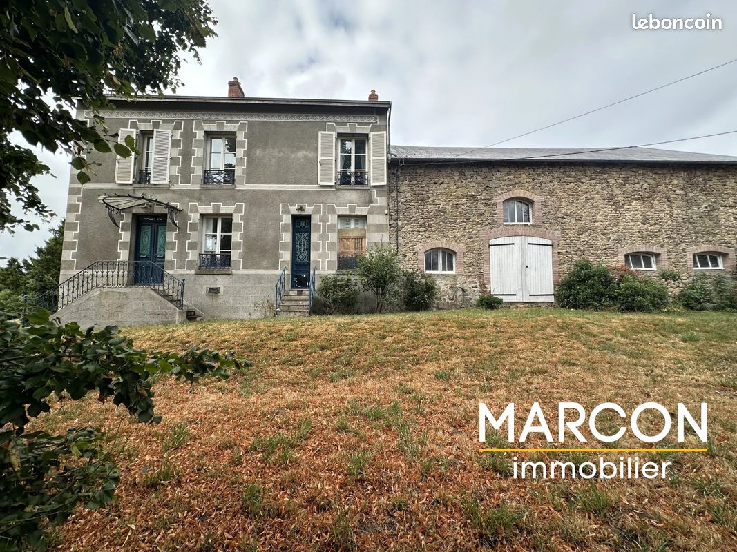 Maison 8 pièces 223 m² · à Naillat · 223 m² · 214 000 €