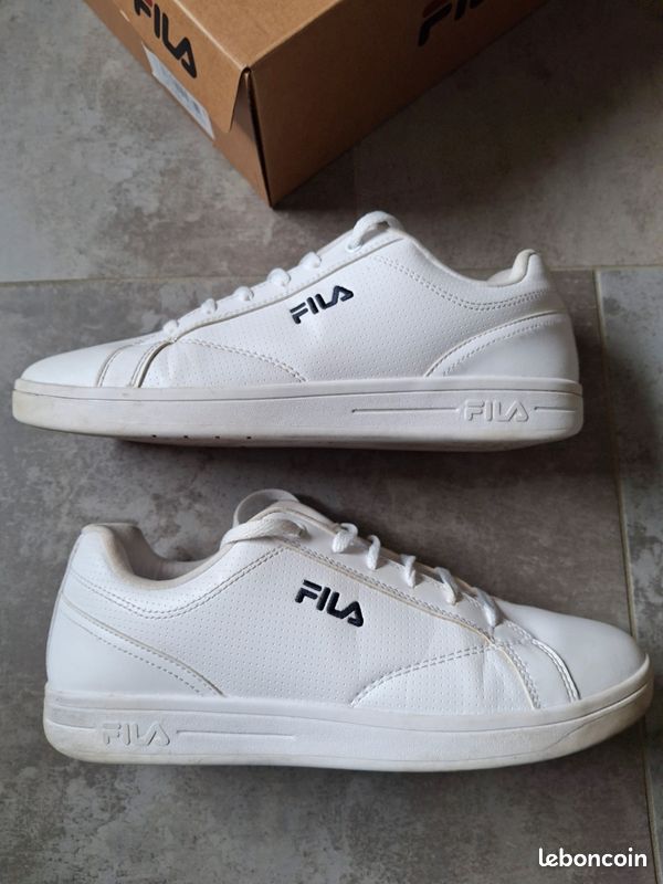 Baskets Fila blanches pointure 43 Chaussures