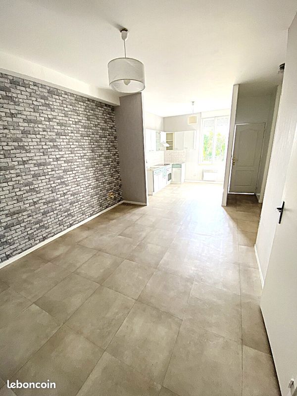 Appartement 2 pièces 44 m² · à Noyon · 44 m² · 580 €/mois