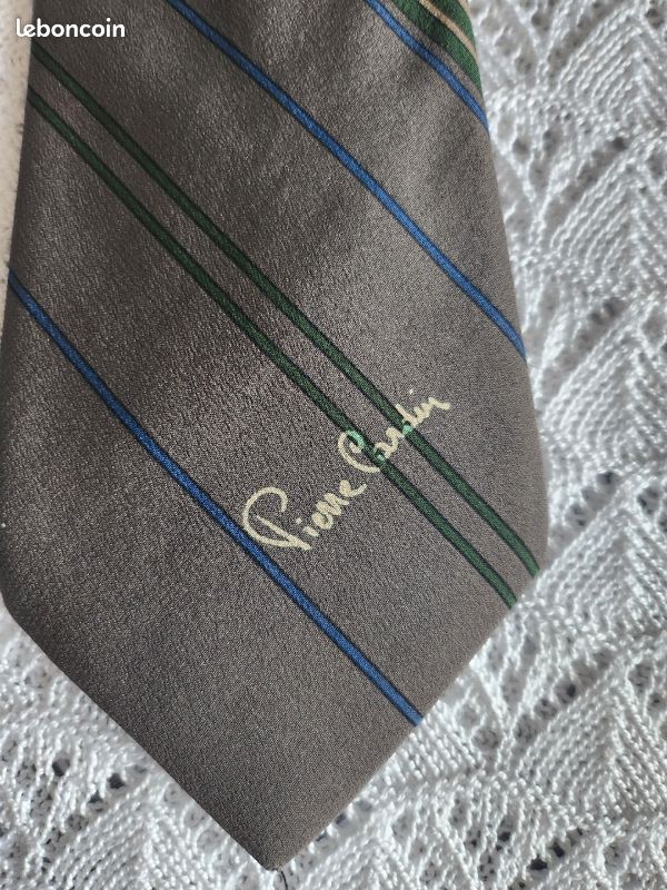 Cravate Pierre cardin pure soie (image 2)