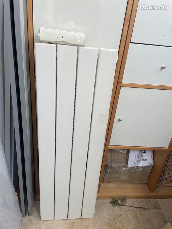 Petit Radiateur plinthe Acova 30cmx90 (image 1)