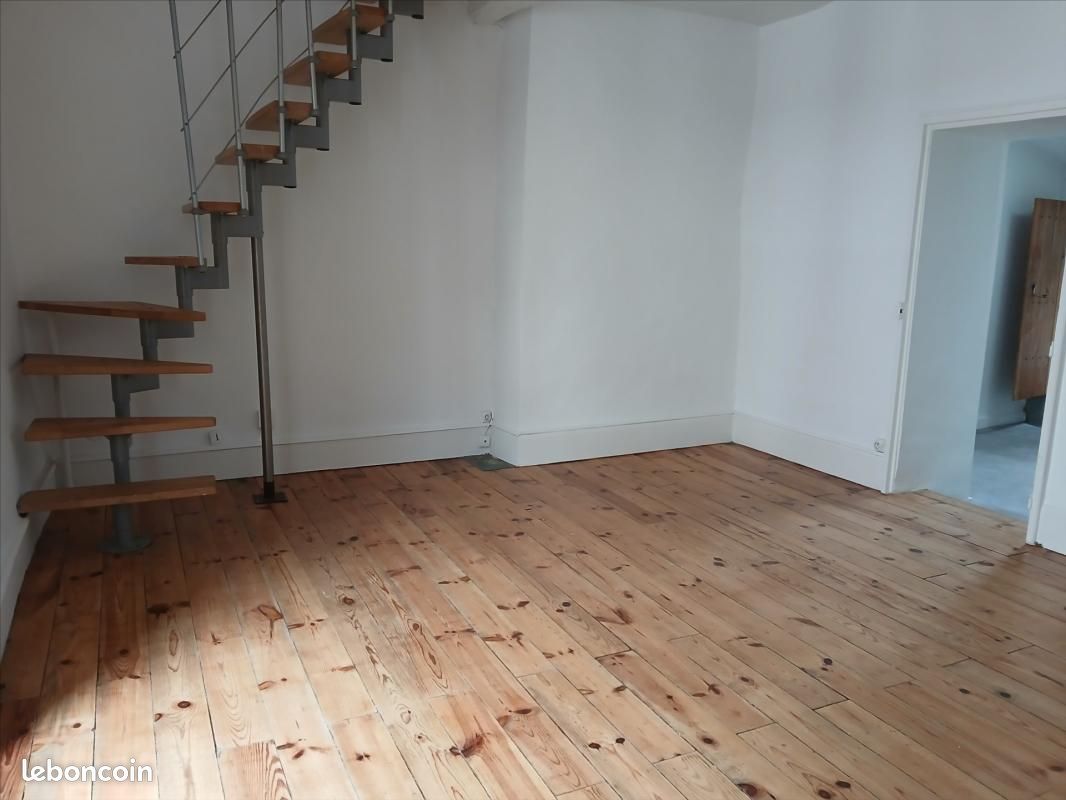 Appartement 2 pièces 55 m² · à Riom · 55 m² · 505 €