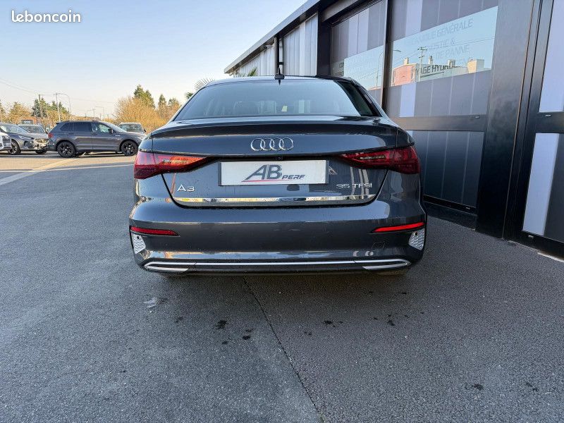 Audi A3 BERLINE 35 TFSI 150CH MILD HYBRID DESIGN LUXE S TRONIC 7 (image 4)