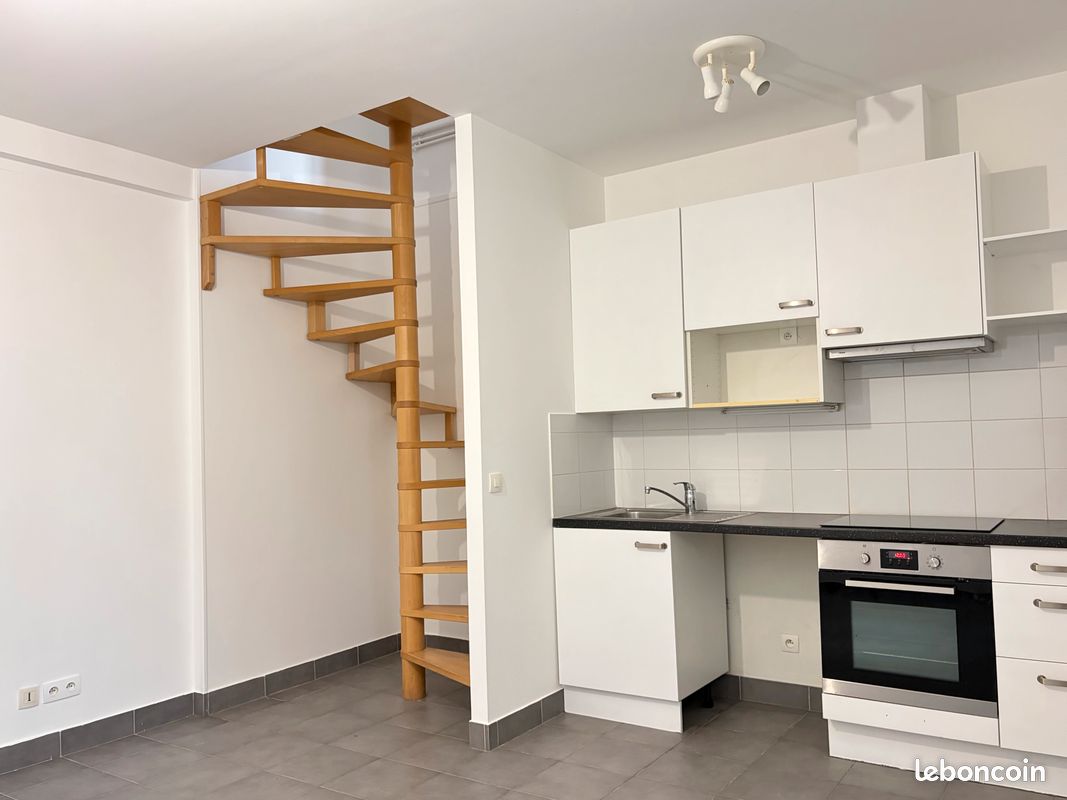 Appartement 2 pièces 30 m² · à Saint-Cloud · 30 m² · 895 €/mois