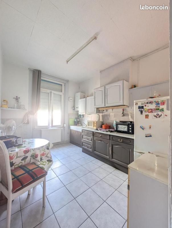 Appartement 2 pièces 63 m² · à Saint-Étienne · 63 m² · 63 000 €