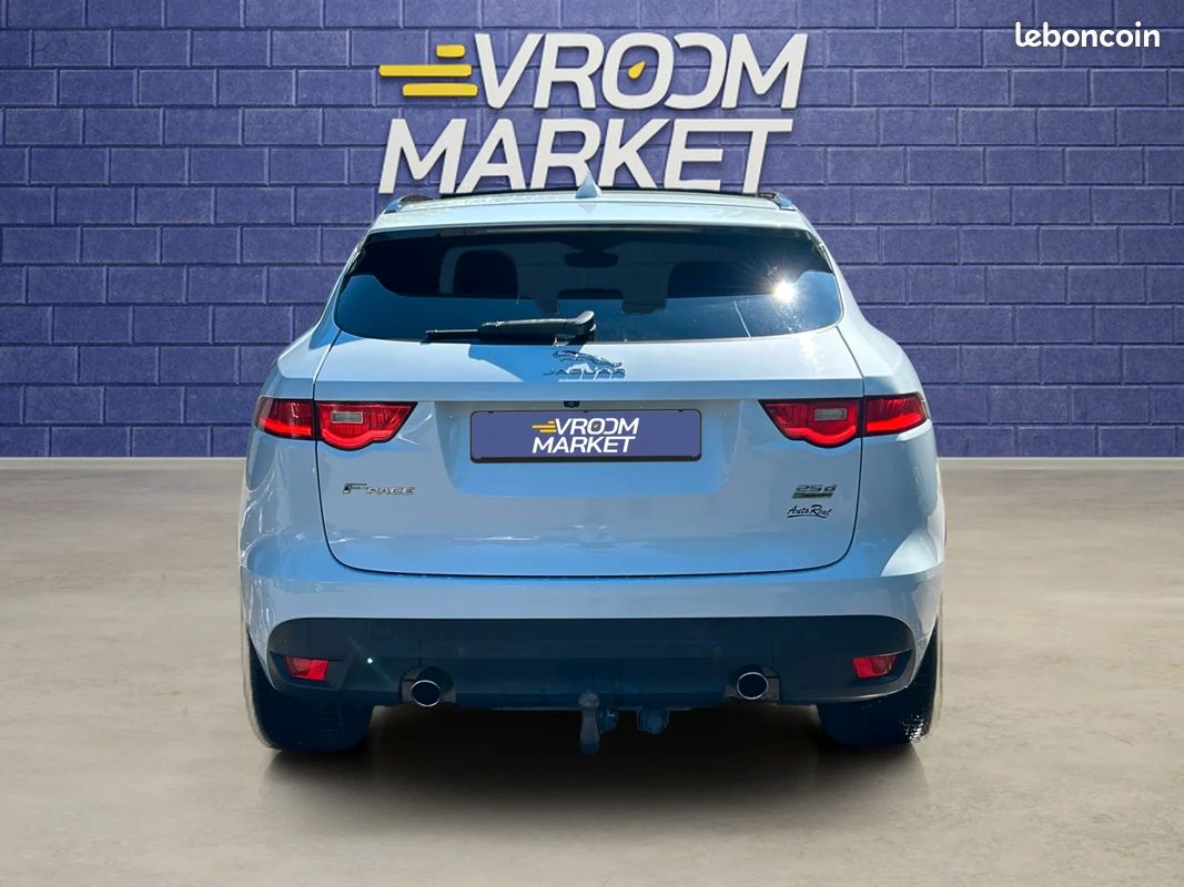 JAGUAR F-Pace 2.0 D 240ch R-Sport - 2018 - 95 000 km - Suivi complet - Attelage (image 3)
