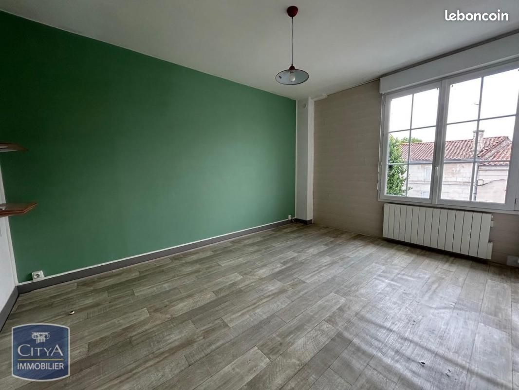 Appartement 1 pièce 20 m² · à Niort · 20 m² · 400 €/mois