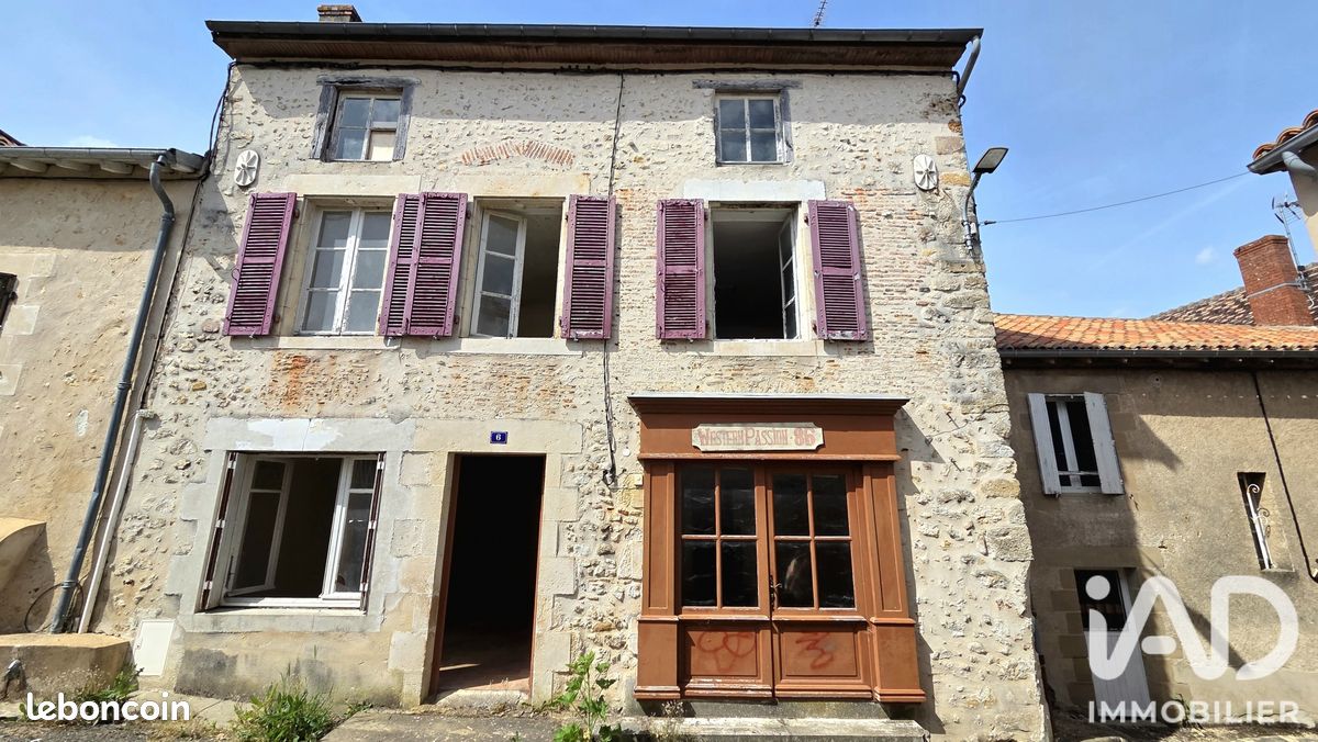 Maison 3 pièces 100 m² · à Montmorillon · 100 m² · 44 500 €