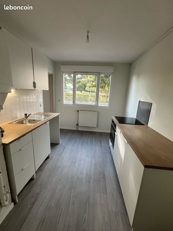 Appartement 3 pièces 74 m² · à Le Puy-en-Velay · 74 m² · 750 €/mois