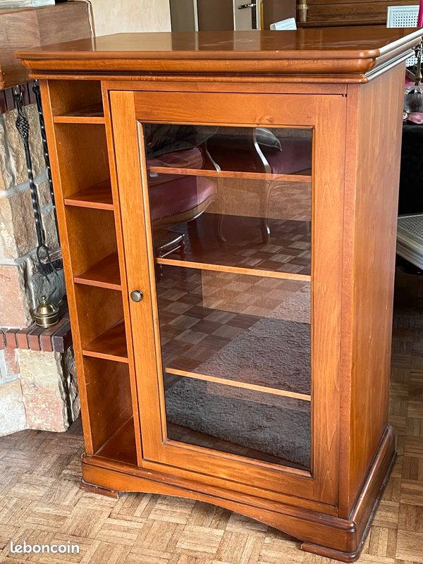 Meuble vitrine et étagères (image 1)