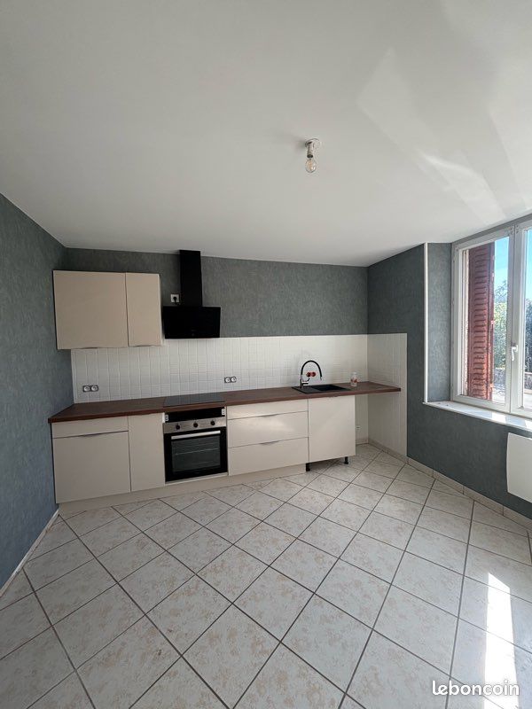 Appartement 3 pièces 79 m² · à Madonne-Et-Lamerey · 79 m² · 530 €