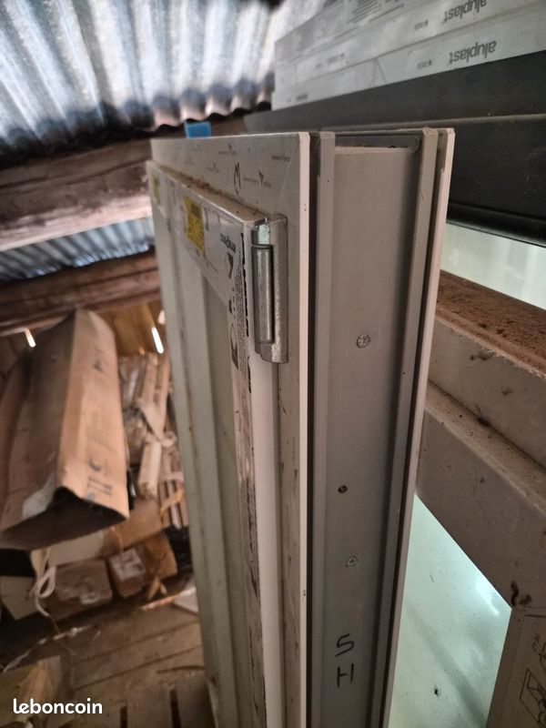 Fenetre PVC Neuve 95x164,5 oscillo-battante (image 4)