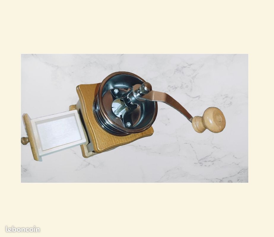 Moulin à café en bois neuf jamais utilisé, il a été testé (image 3)