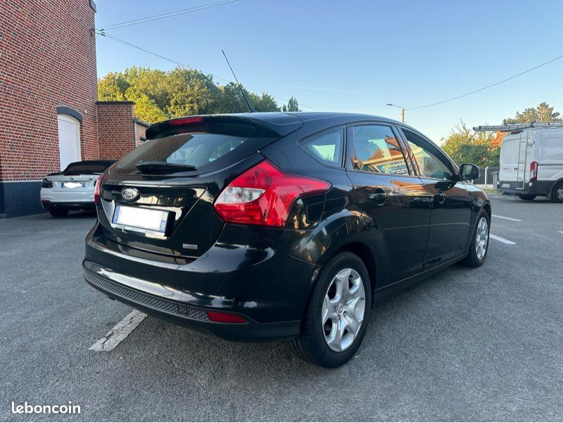 Ford focus diesel 1ere main ct ok garantie (image 4)