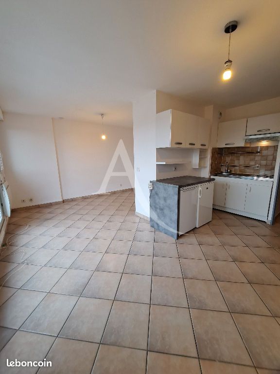 Appartement 1 pièce 30 m² · à Massy · 30 m² · 765 €/mois