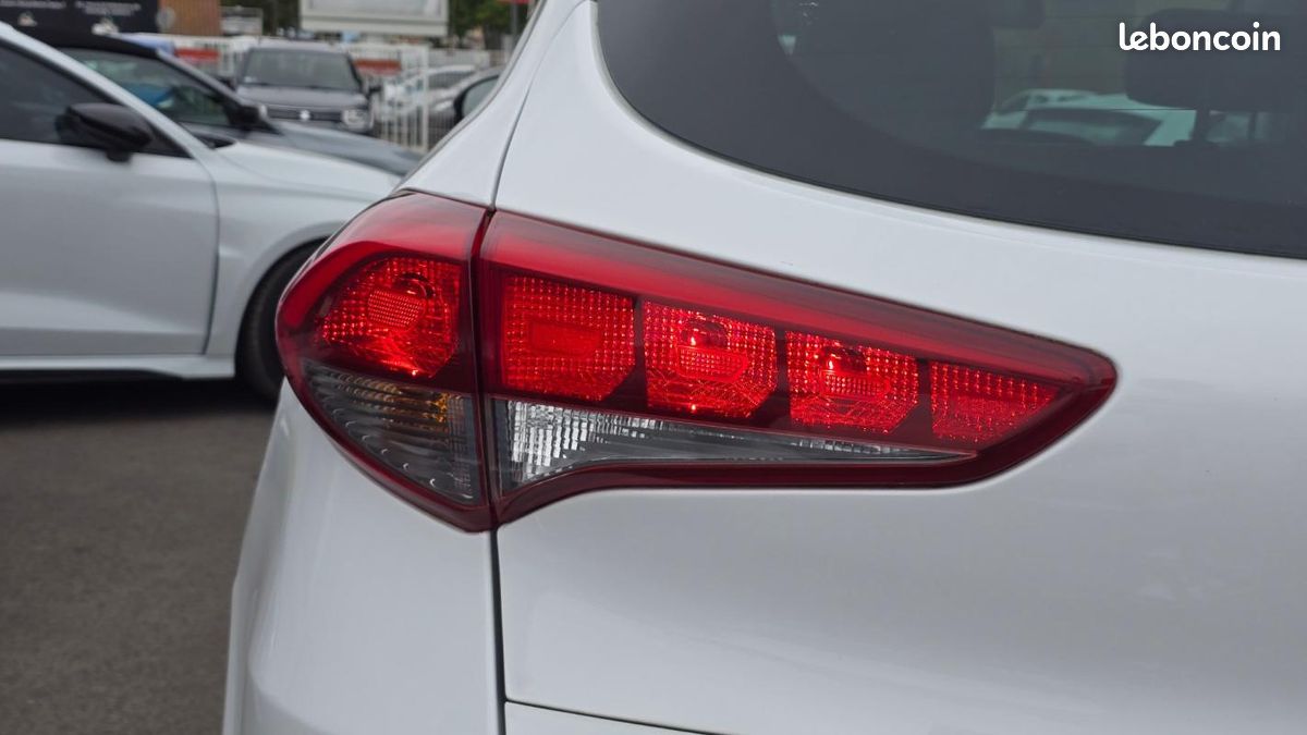 Hyundai Tucson Creative 2WD (image 12)