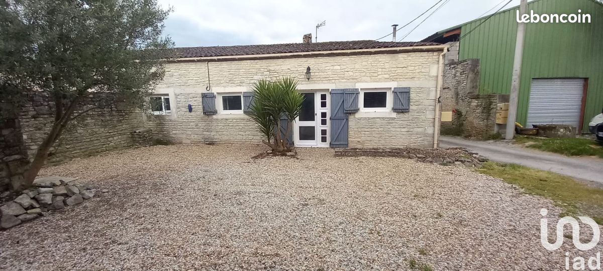 Maison 3 pièces 79 m² - Jarnac 16200 (image principale 0)