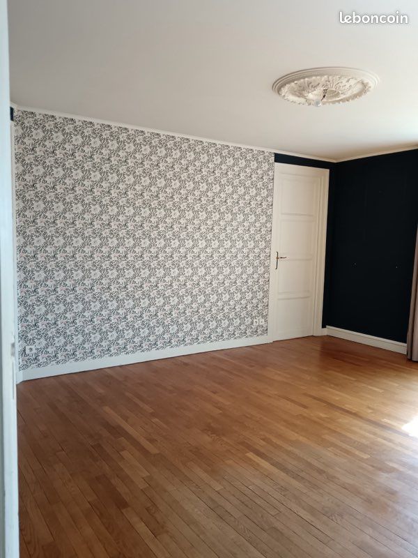 Appartement 4 pièces 110 m² · à Grandvilliers · 110 m² · 168 000 €