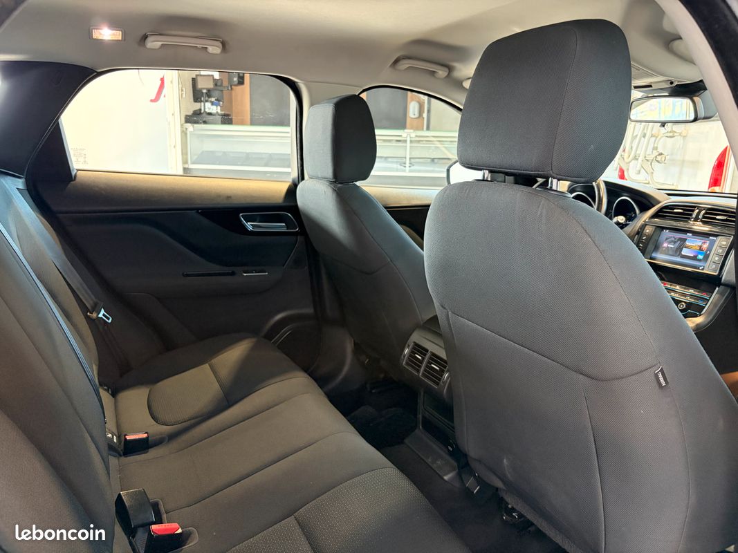 JAGUAR F-PACE 2.0 D 180cv/2017 (image 4)
