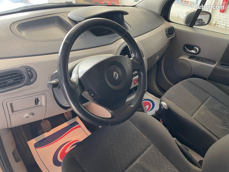 Renault Modus 1,4i Essence 16V 100 Chvx « Climatisation,Régulateur de vitesse » (image 4)