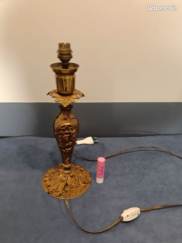 Pied de lampe en bronze (image 2)