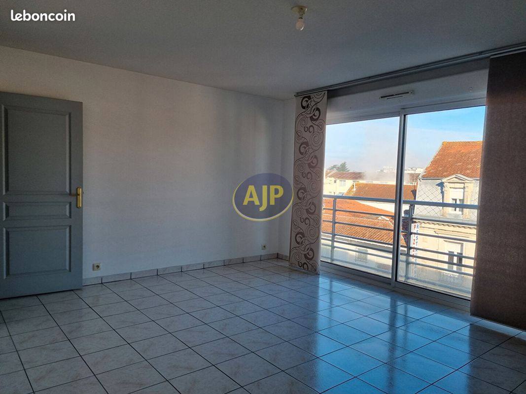 Appartement 2 pièces 55 m² · à Dax · 55 m² · 648 €