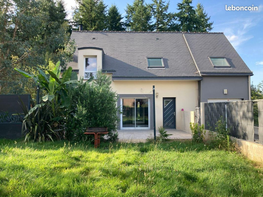 Maison 6 pièces 116 m² · à Maen Roch · 116 m² · 960 €