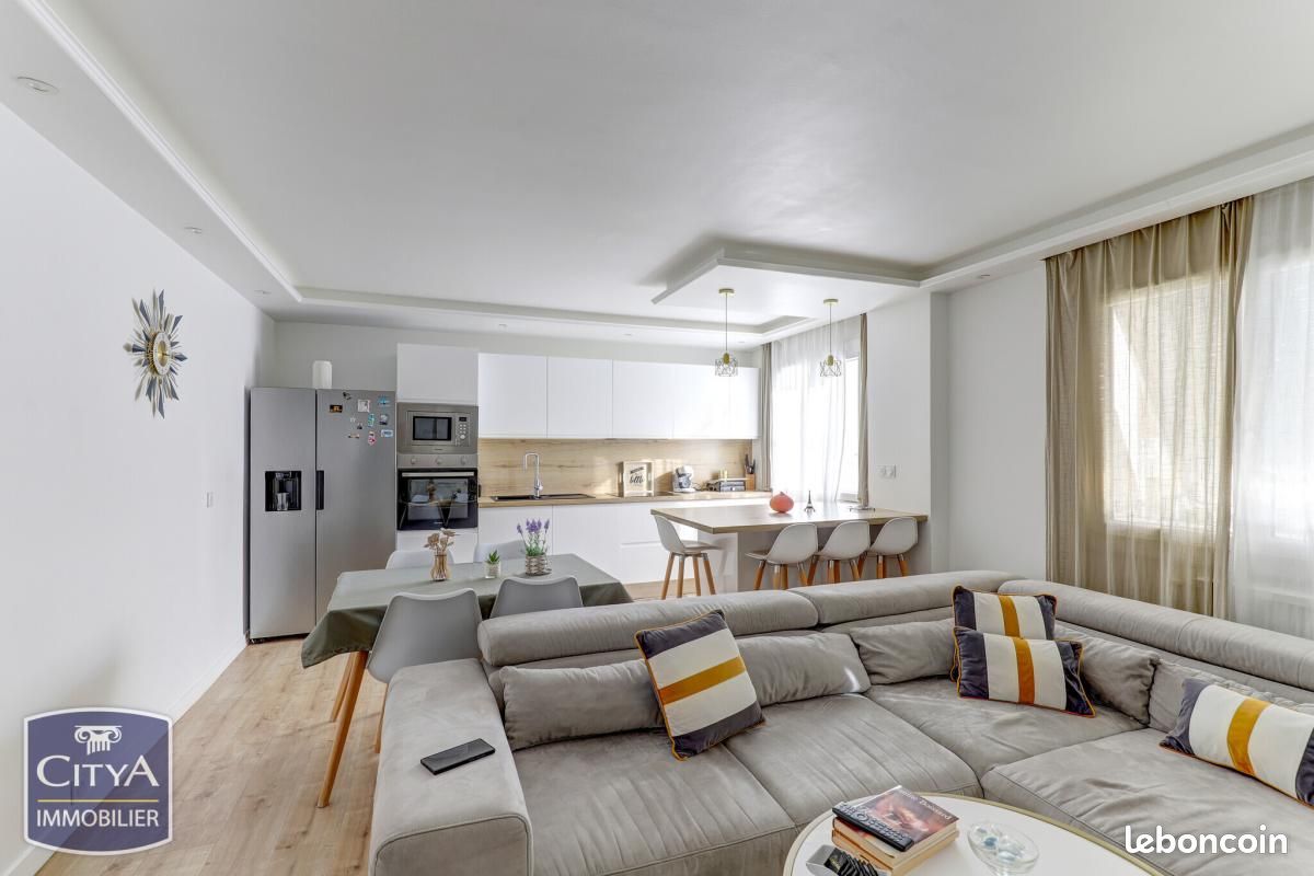 Appartement 3 pièces 68 m² · à Clermont-Ferrand · 68 m² · 142 000 €