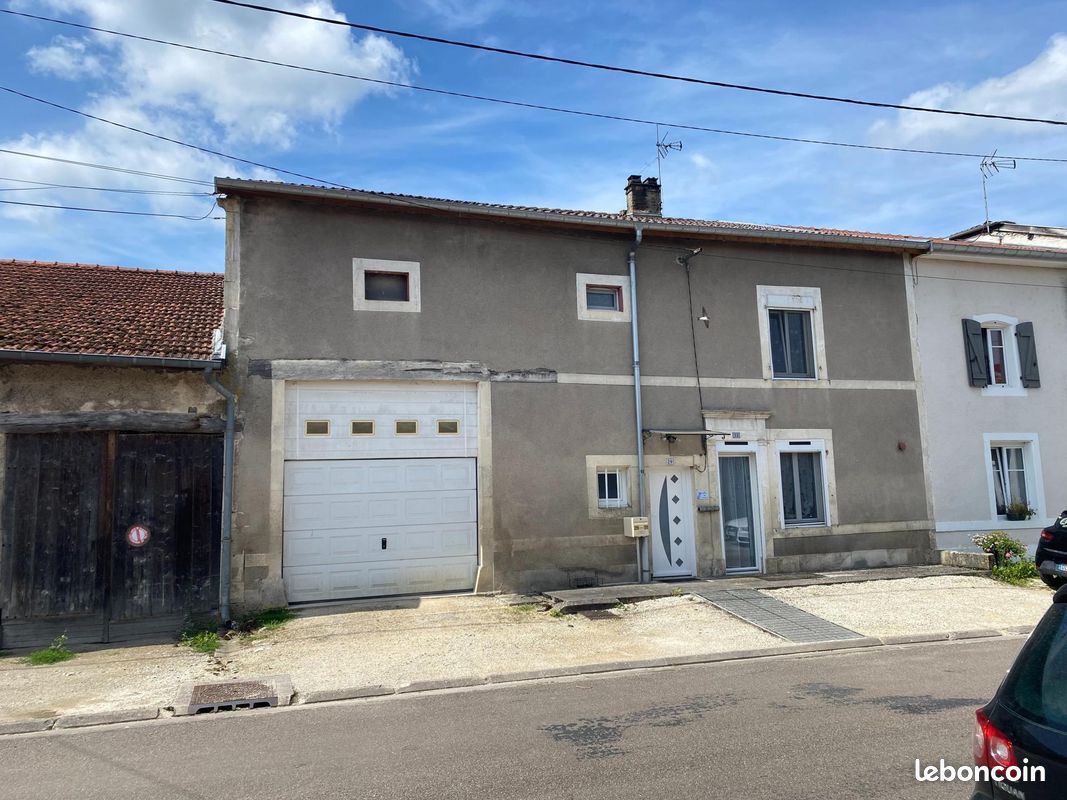 Maison 5 pièces 200 m² · à Demange-Baudignécourt · 200 m² · 148 000 €