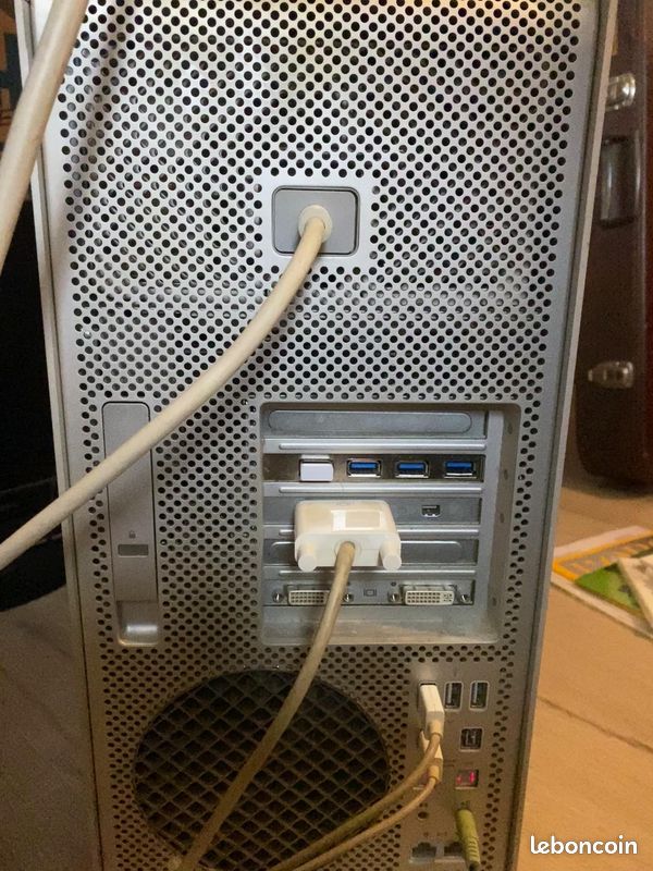 Mac Pro (early 2008) + Apple Cinema Display (image 5)