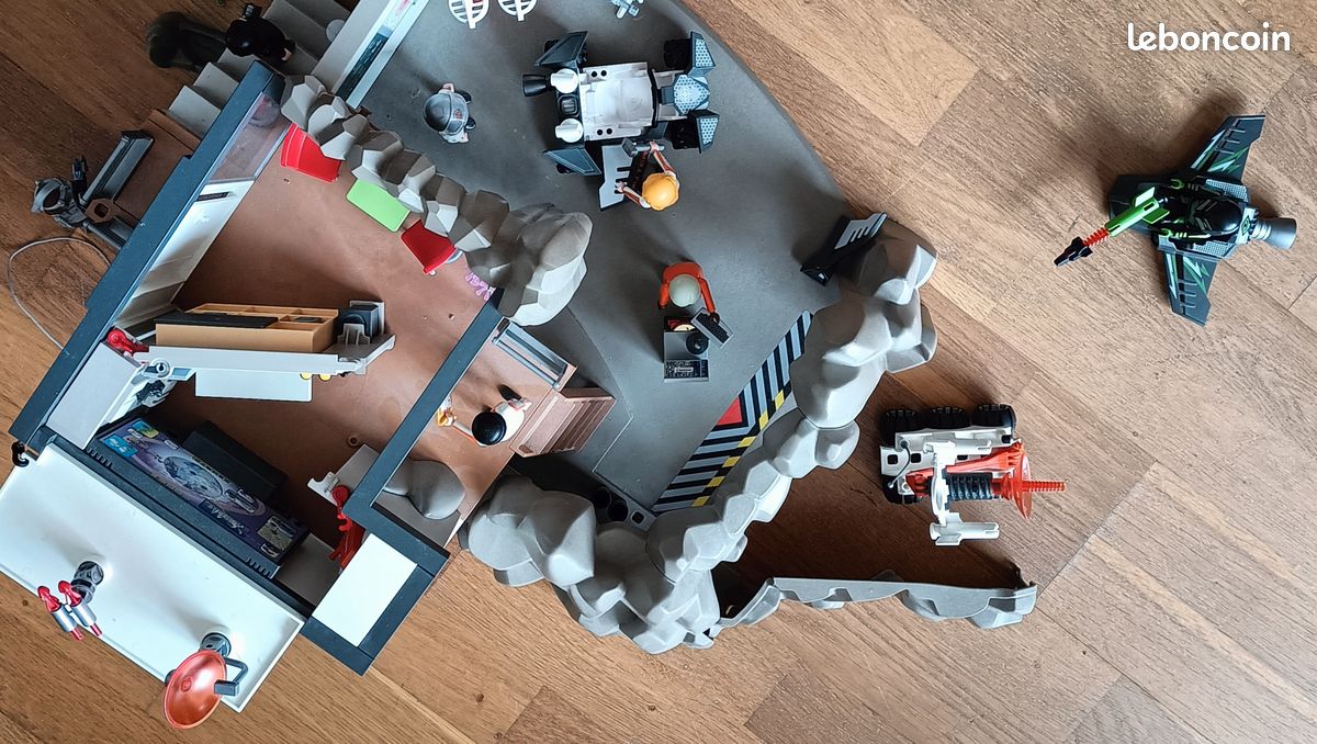 Base agents secrets PLAYMOBIL (image 1)