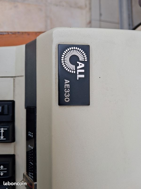 Machine a écrire vintage (image 10)