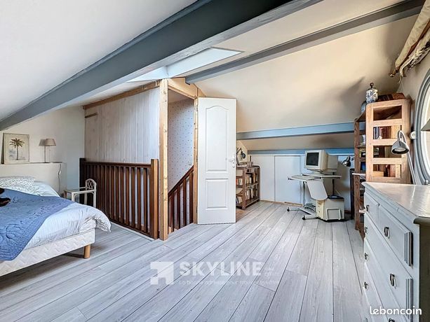 Propriété 9 pièces 197 m² — 12