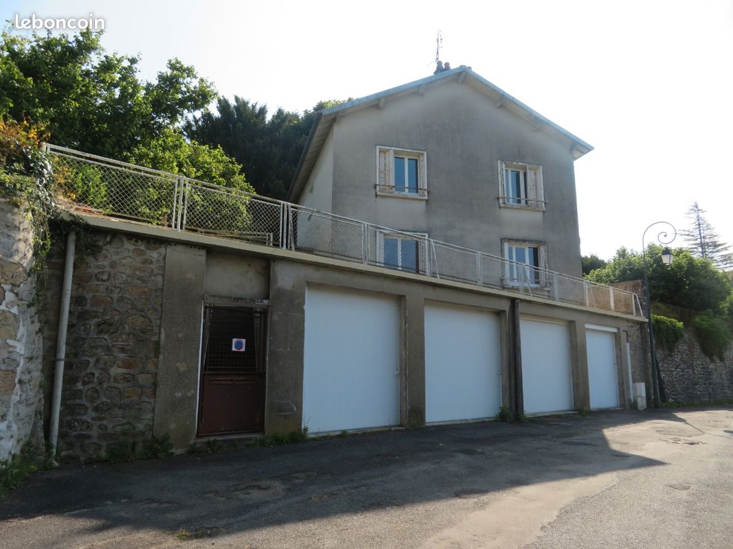 Maison 5 pièces 120 m² · à Bellac · 120 m² · 63 000 €