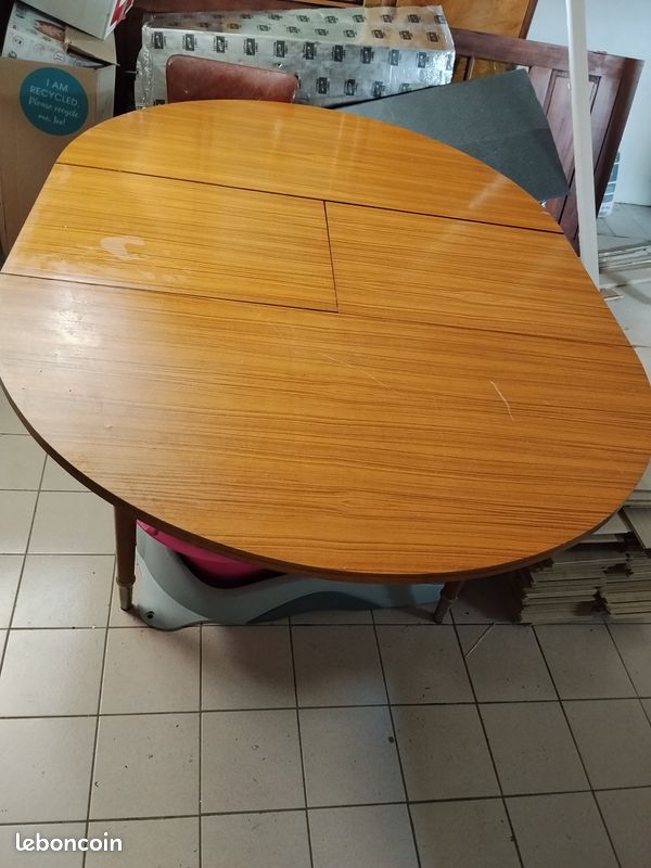 Table à rallonge + 6 chaises (image 1)