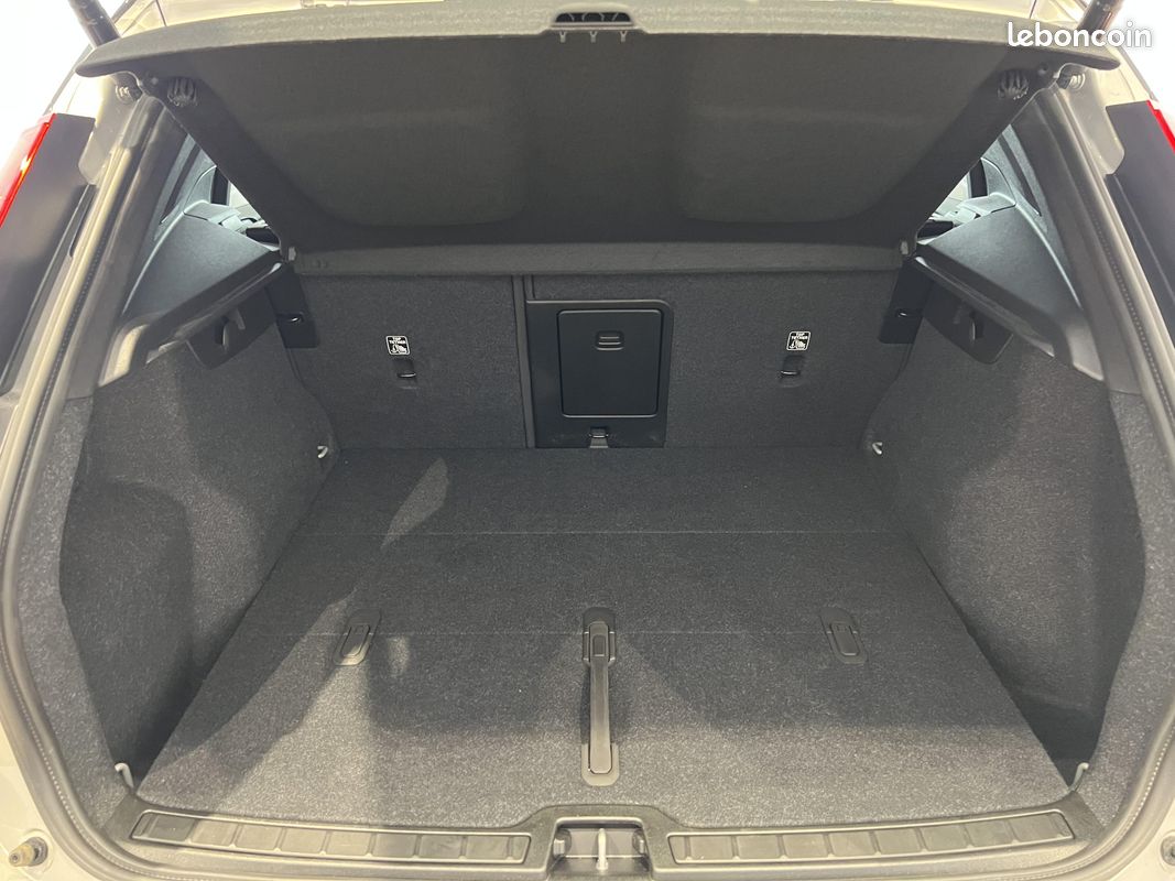 VOLVO XC40 Recharge Extended Range 252 ch 1EDT Plus (image 13)