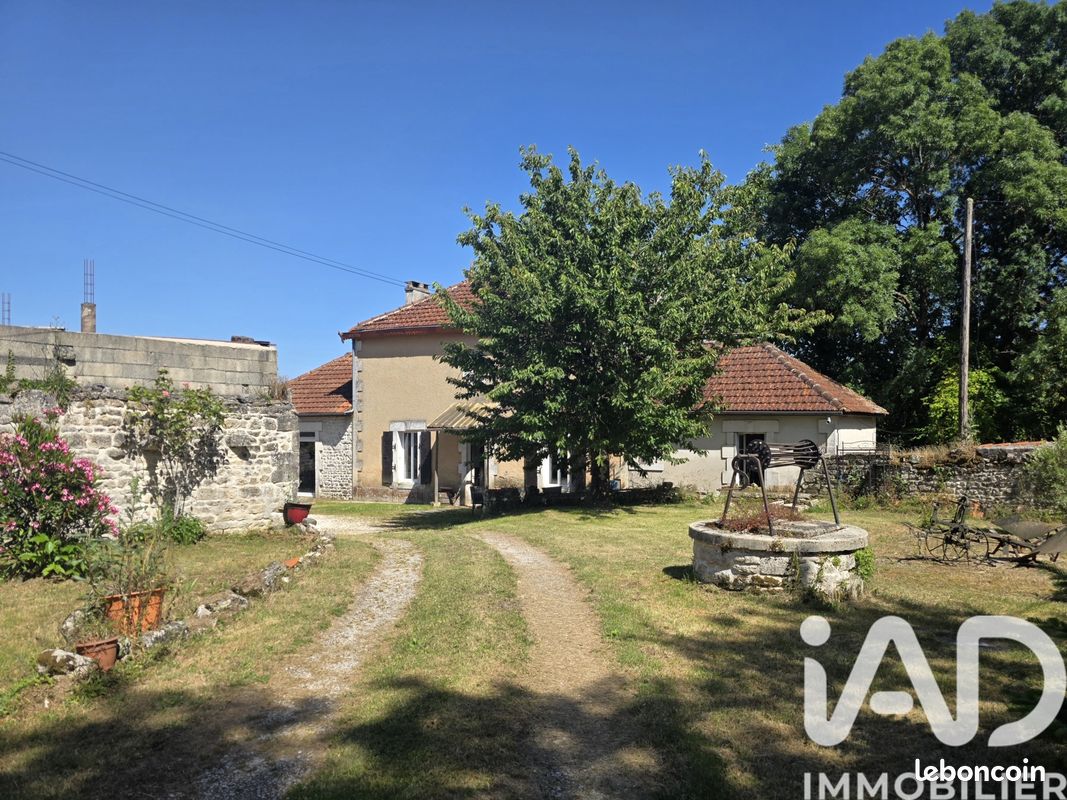 Maison 8 pièces 148 m² · à Val-d'Auge · 148 m² · 149 900 €