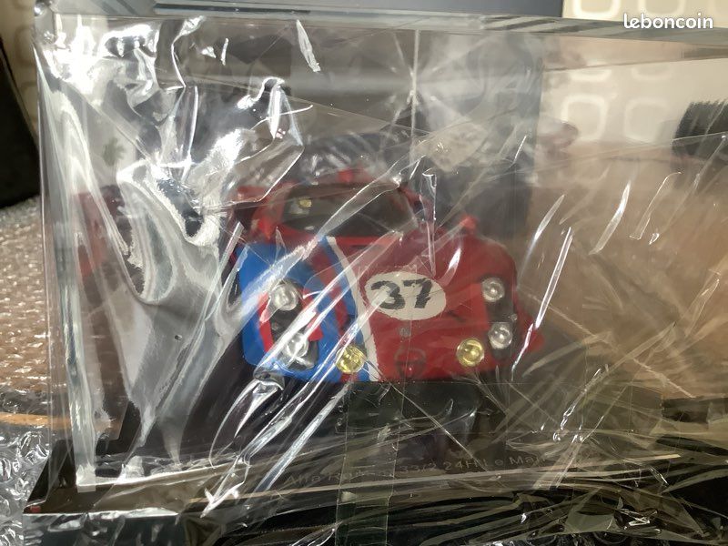 Alfa Romeo 33/2 N°37 Des 24h Du Mans 1968 - Miniature Spark échelle 1/18, Neuve