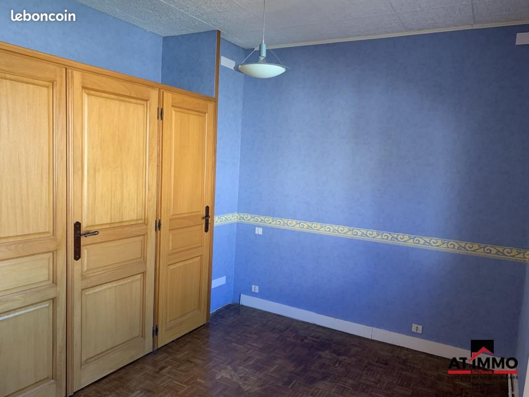 Maison 6 pièces 126 m² - Voeuil-et-Giget 16400 (image principale 14)