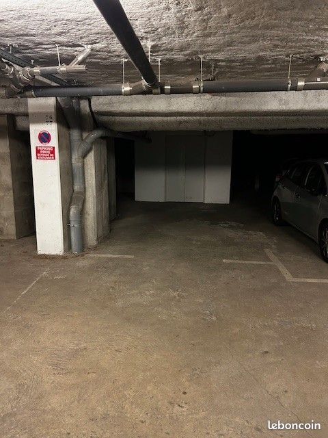 Parking Saint Etienne · à Saint-Étienne · 70 €
