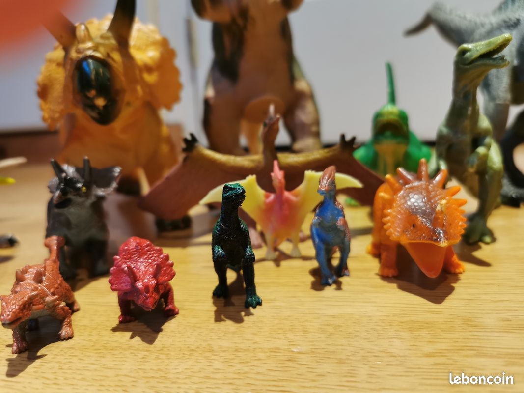 Lot de Dinosaures (image 4)