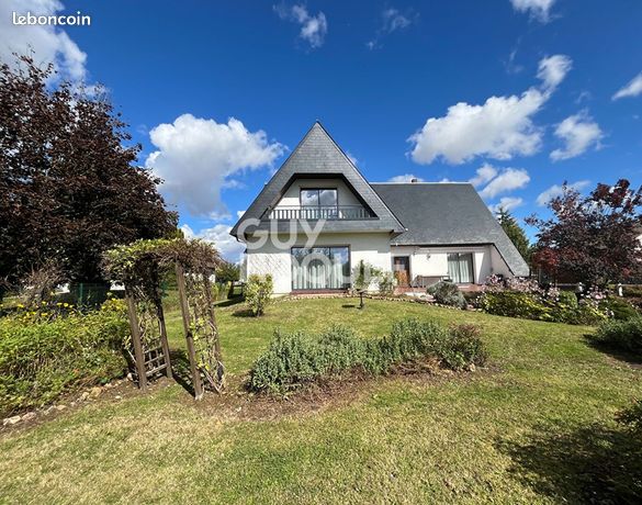 Maison 7 pièces 214 m²