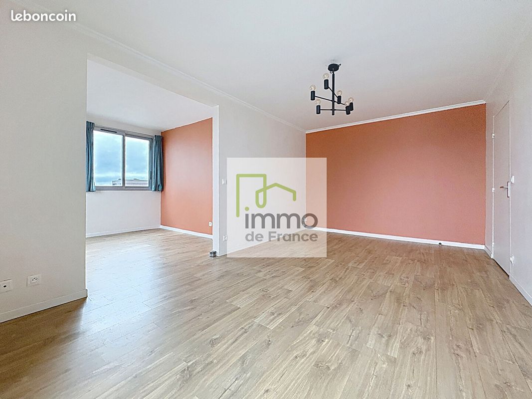 Appartement 3 pièces 78 m² · à La Madeleine · 78 m² · 1 110 €/mois