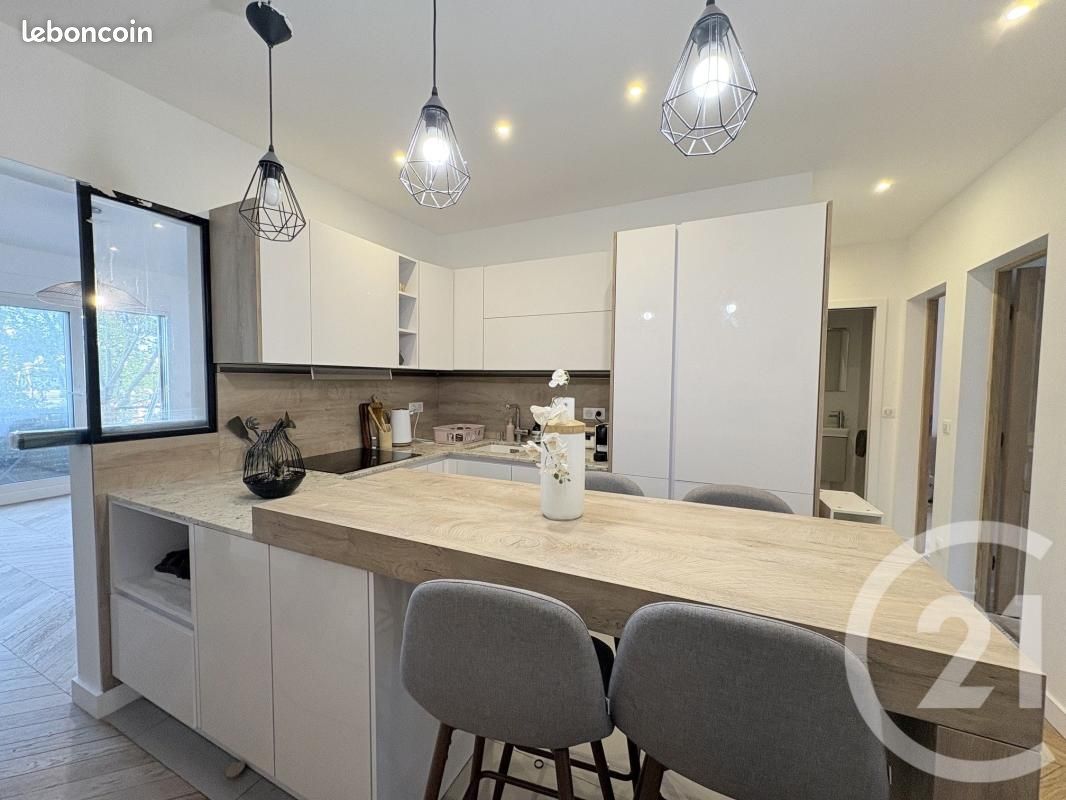 Appartement 4 pièces 92 m² · à Paris · 92 m² · 3 450 €/mois