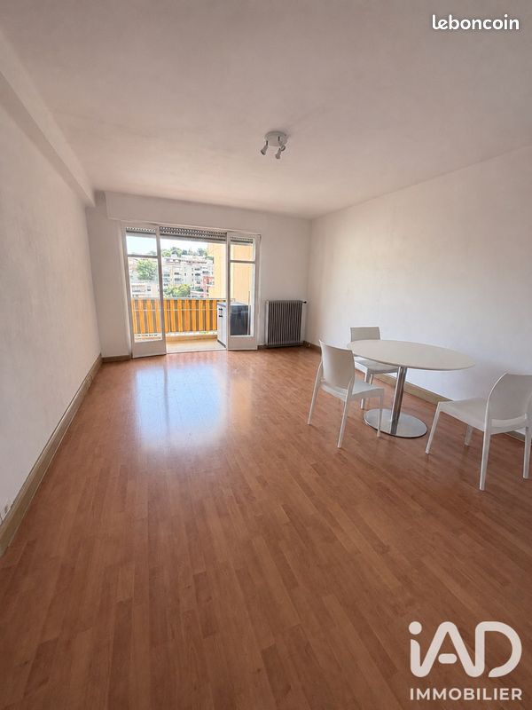 Appartement 2 pièces 55 m² · à Vallauris · 55 m² · 220 000 €